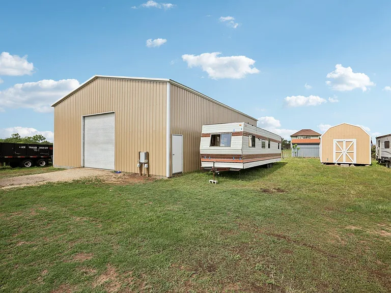 132 Brittany Ln — Photo 27