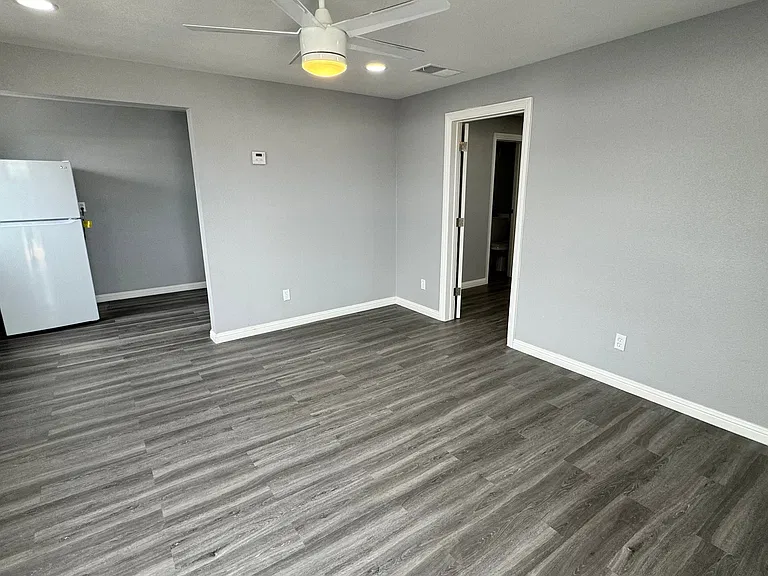 508 N 15th St — Photo 15