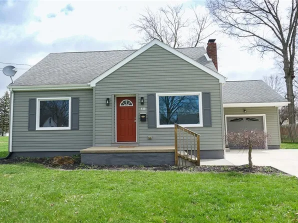 129 Camvet Dr, Campbell, OH 44405