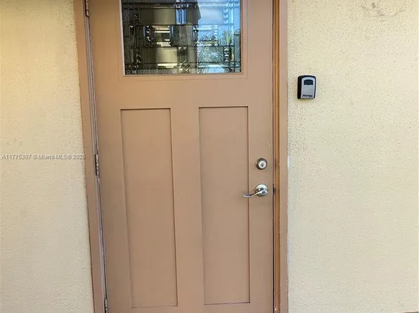 233 Saxony E #233, Delray Beach, FL 33446