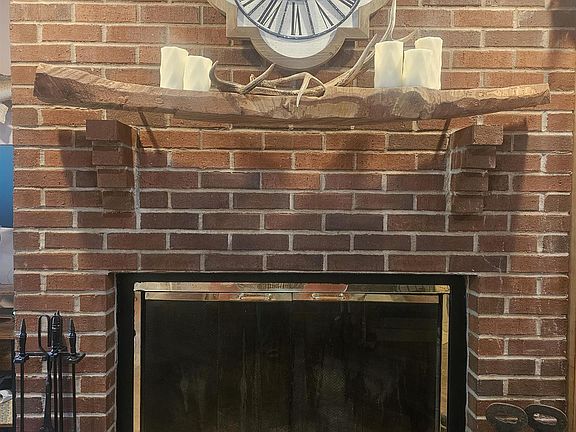 5th image of 4795 Hopewell Rd