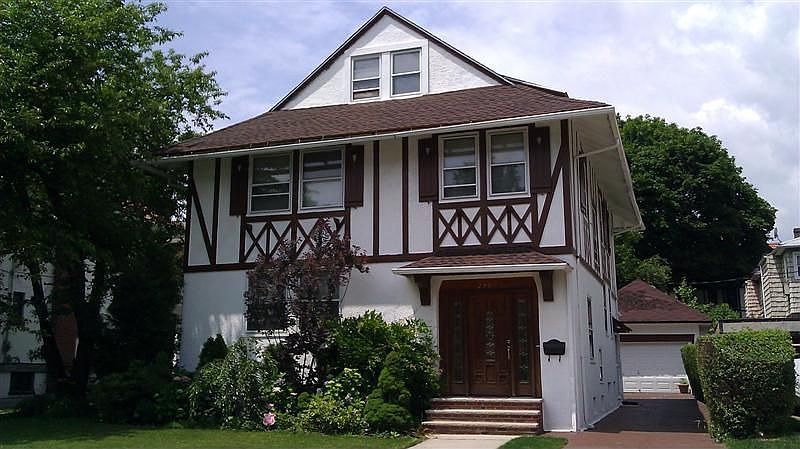 1st image of 258 Brevoort St