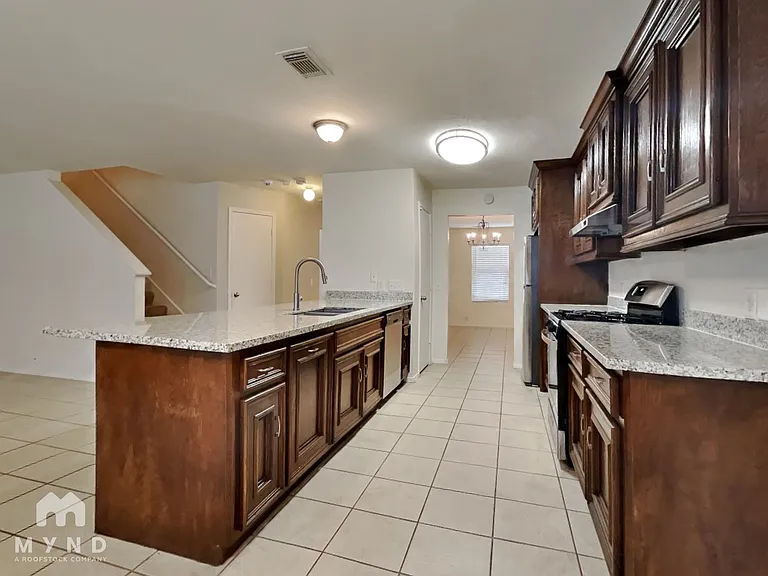 3338 Becker Glen St — Photo 7