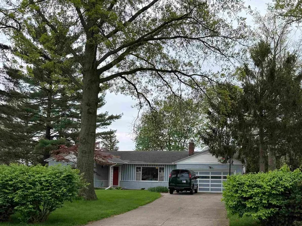 1632 Colony Dr, Fort Wayne, IN 46825