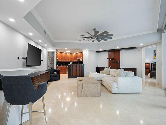 4th image of 333 Las Olas Way Unit 405