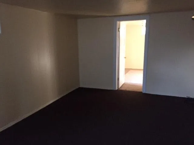 2400 S Williams St — Photo 14