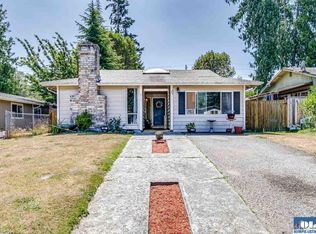 916 W 15th St, Port Angeles, WA