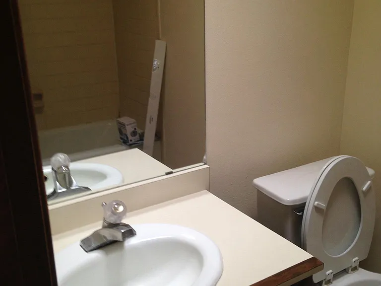 2nd Bathroom