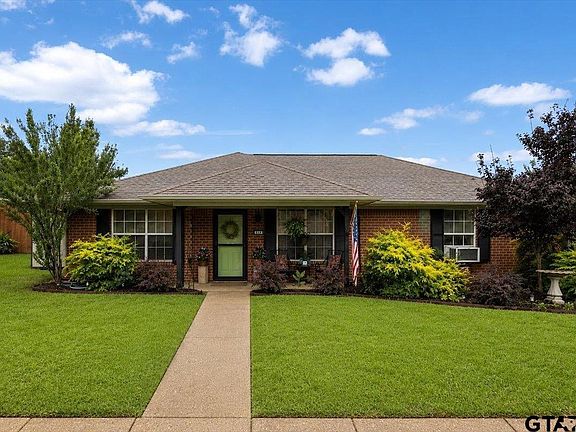 2nd image of 407 W Briar Ct