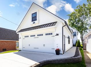10215 Saint John Dr, Algonac, MI