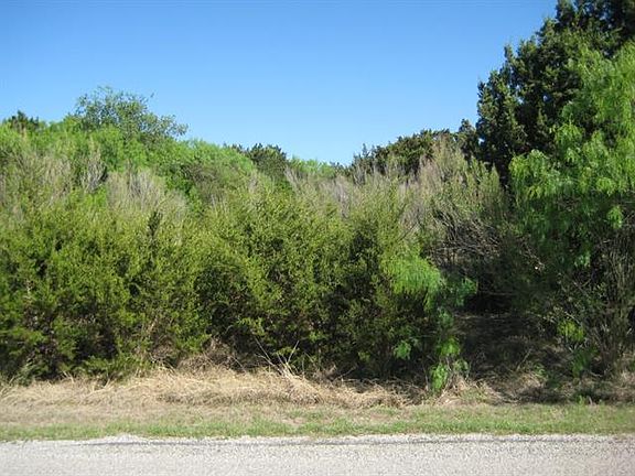 3rd image of 106 Cove Creek Dr