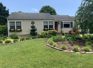 308 Hamilton Rd, Knoxville, TN 37920