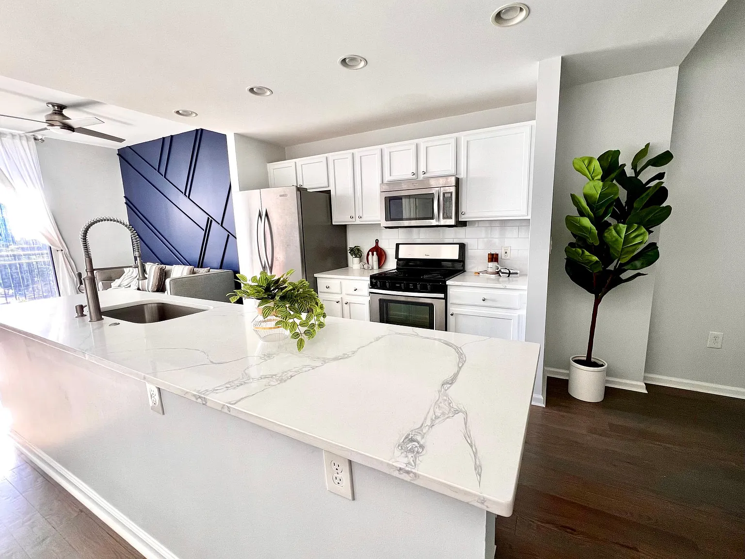 3040 Peachtree Rd NW — Photo 4