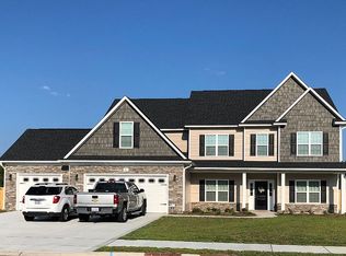 3421 Amour Dr, Fayetteville, NC 28306