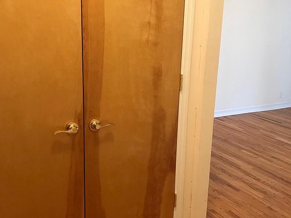 4th image of 2190 Ocean Ave #4