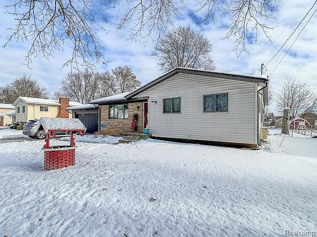 1st image of 4445 Dixon Dr