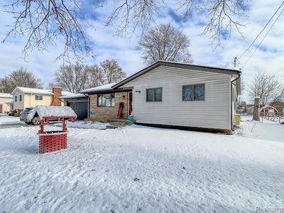 4445 Dixon Dr, Swartz Creek, MI, 48473