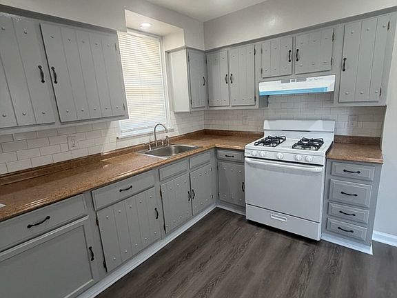 5th image of 2901 Wasp Rd