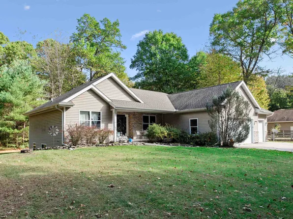 N3226 County Road Row, Peshtigo, WI 54157