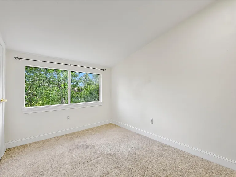 4712 33rd St — Photo 25