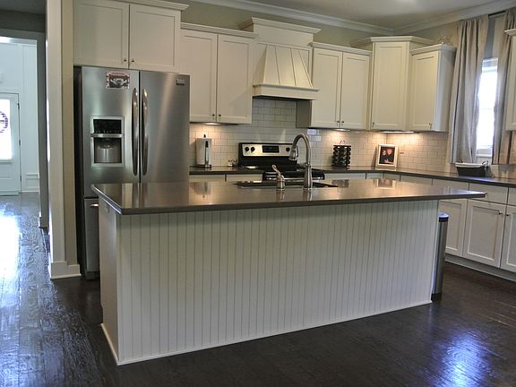 5th image of 8001 Caldwell Dr