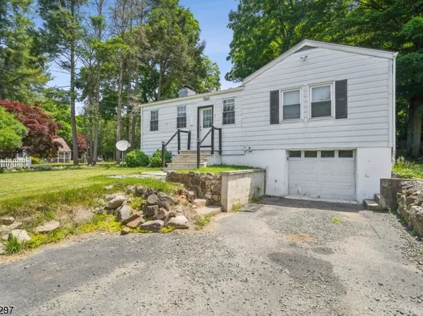 720 Ramapo Valley Rd, Oakland Boro, NJ 07436