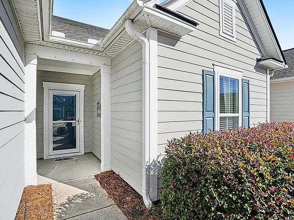 3rd image of 6425 Cascata Dr.