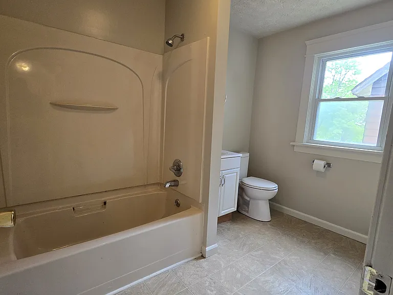260 W Harrison St — Photo 12