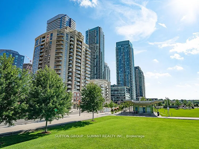 350 Princess Royal Dr #312 — Photo 14