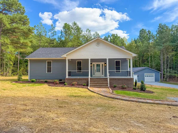 4889 W Courthouse Rd, Crewe, VA 23930