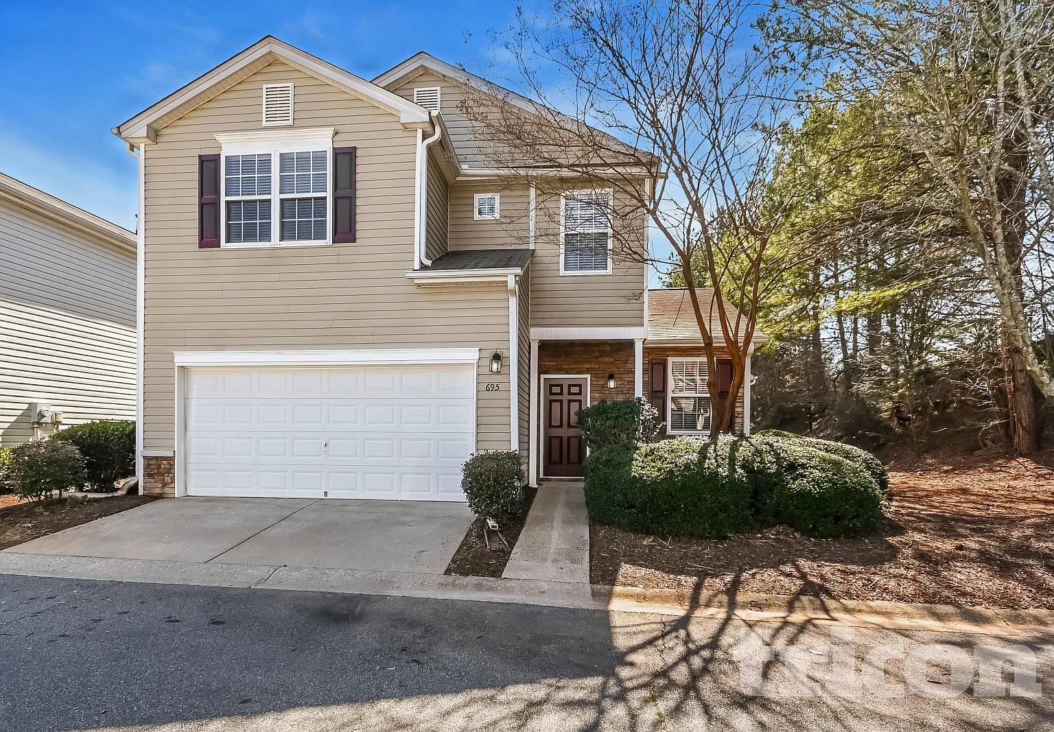 695 W Oaks Dr Woodstock GA — Photo 1