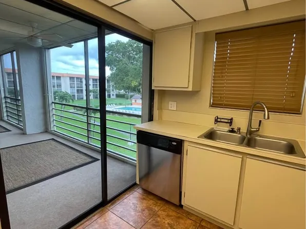 5917 Via Vermilya APT 306, Lake Worth, FL 33462