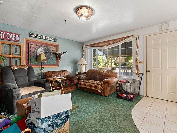 5th image of 113 SE 92nd Ave