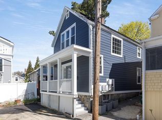 4 Franklin Ct, Brookline, MA 02445