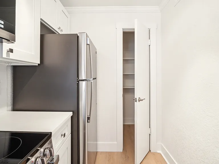 3001 W Horatio St — Photo 6