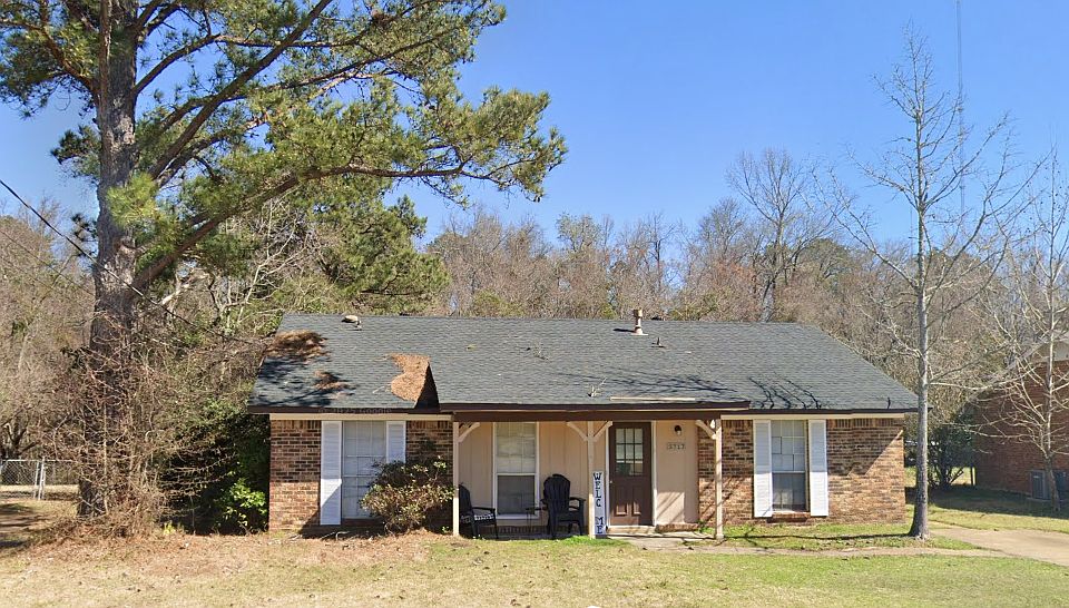 1st image of 5717 Hyde Park Dr