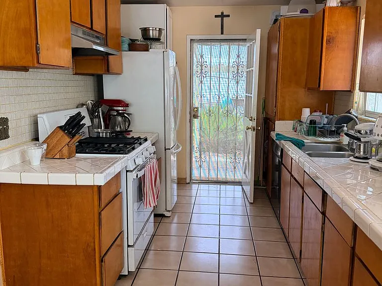 1 Orlando Ct — Photo 9