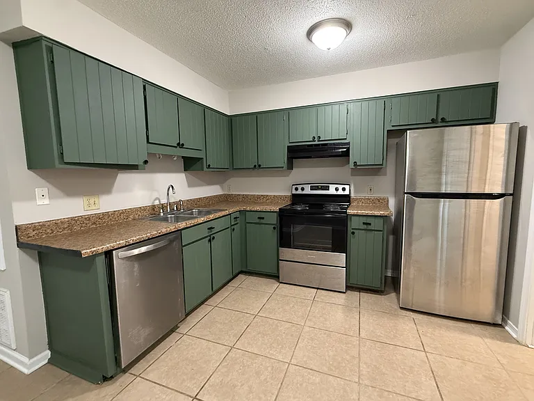 1325 Greendale Ave #38 — Photo 10
