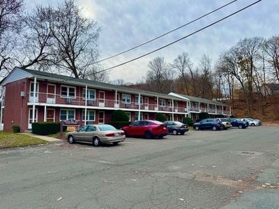 21 Dwight St, Agawam, MA, 01001