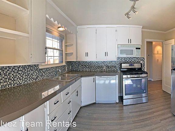 4th image of 17555 Del Monte Ave