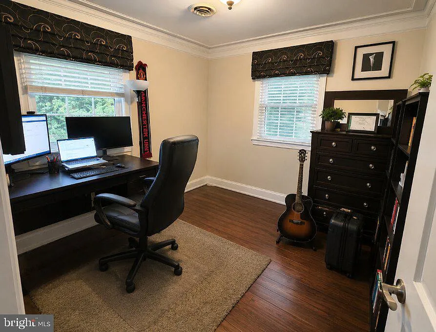 4 bed, 2.5 bath, 1092 sqft, $3,700 — Photo 4