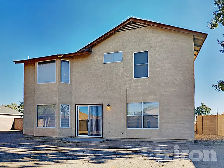 8841 W Maryland Ave — Photo 20