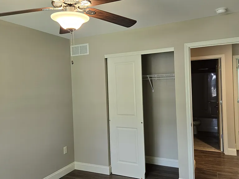 75 Lucinda Dr — Photo 22