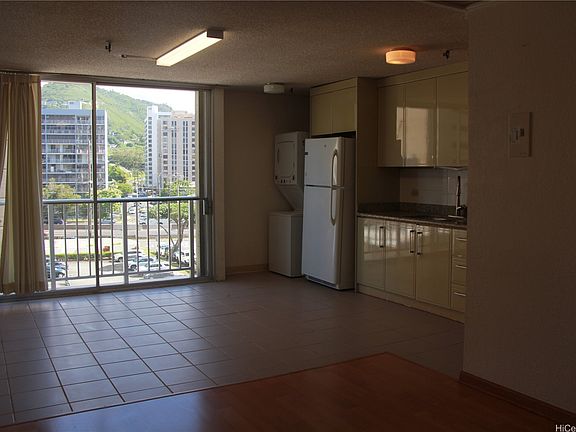 3rd image of 1226 Alexander St APT 607