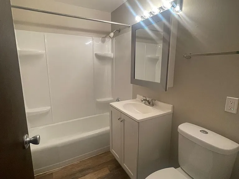 1120 Ann St #13 — Photo 16