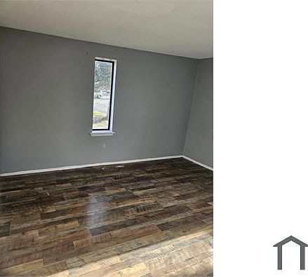 5th image of 46 Burgundy Hill Ln