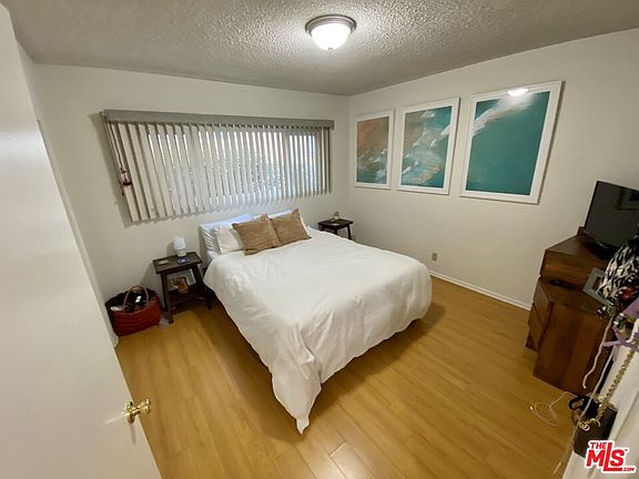 4th image of 427 Hill St #4