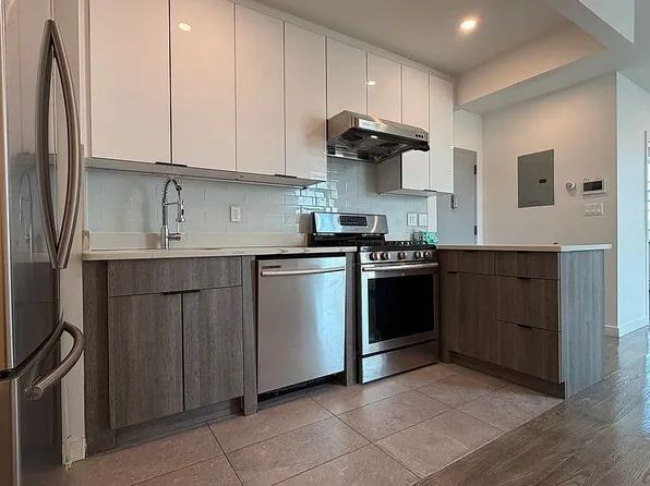 1656 Stillwell Ave #3B, Brooklyn, NY 11223