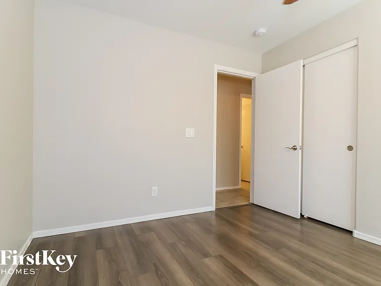 15841 W Morning Glory St — Photo 12