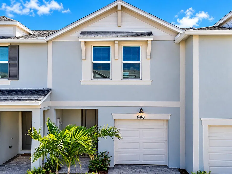 646 Salisbury Cir
